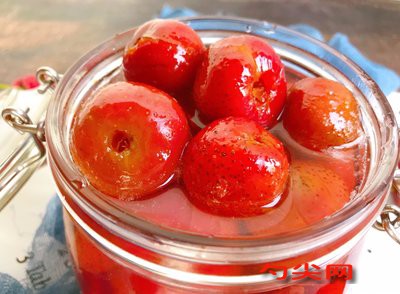 山楂罐头