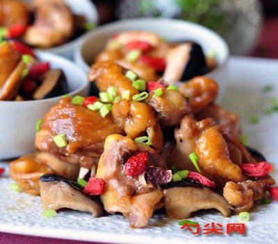 香菇蒸鸡块